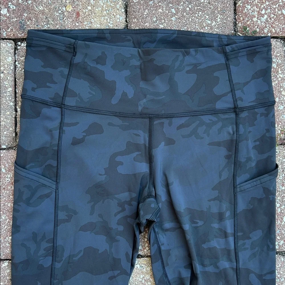 Worn once - LULULEMON Fast and Free Crop *Nulux in Incognito Camo Multi Grey - Picture 11 of 12